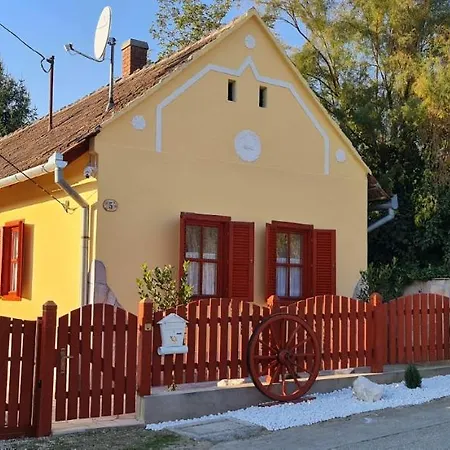 Kis Balaton Vendeghaz Apartment
